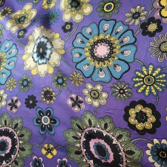 60s Groovy Floral Scarf - Picture 3 of 9